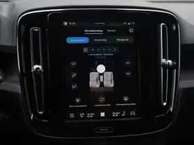 Volvo EX40 (2025) thumbnail 22