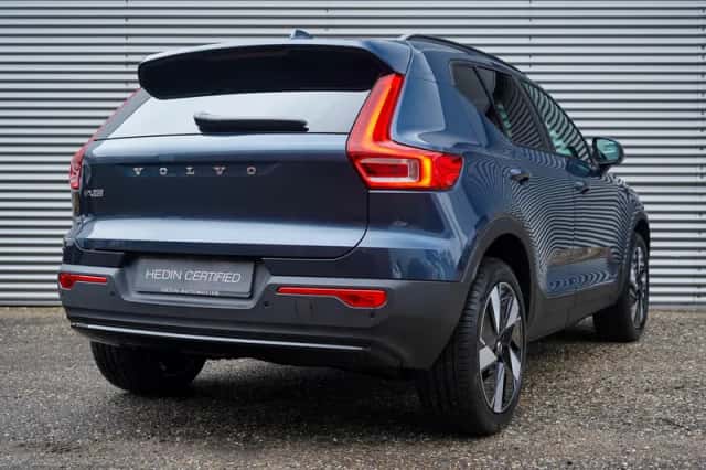 Volvo EX40 (2025) thumbnail 6