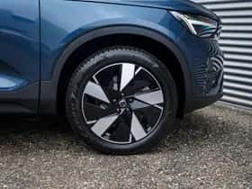 Volvo EX40 (2025) thumbnail 7