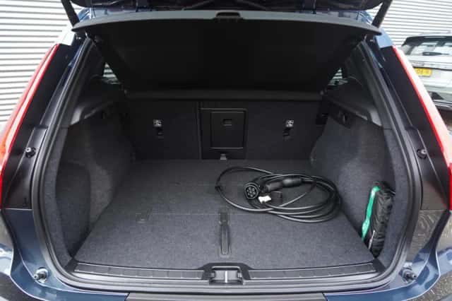 Volvo EX40 (2025) thumbnail 10