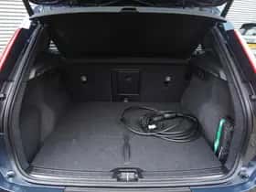 Volvo EX40 (2025) thumbnail 10