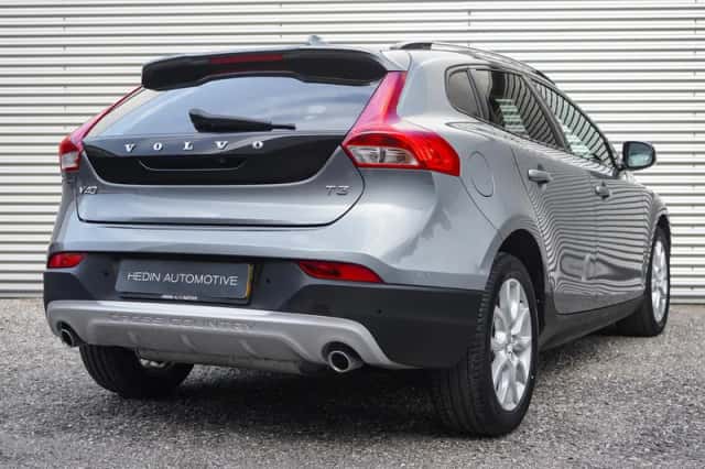 Volvo V40 Cross Country (2020) thumbnail 6