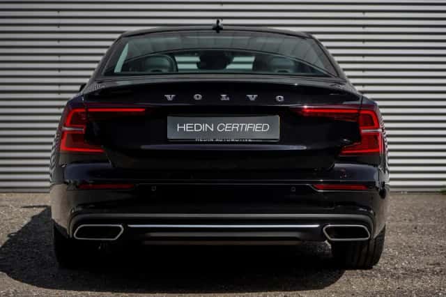 Volvo S60 (2022) thumbnail 5