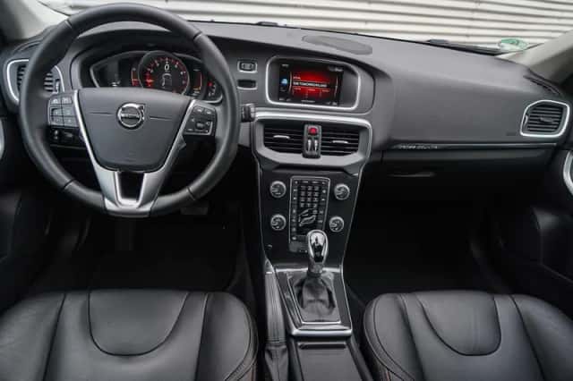 Volvo V40 (2020) thumbnail 12