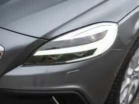 Volvo V40 (2020) thumbnail 4
