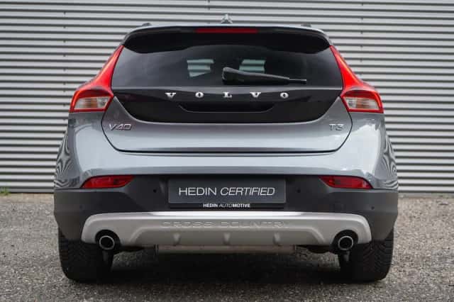 Volvo V40 (2020) thumbnail 6