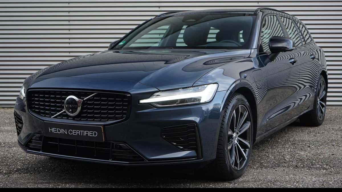 Volvo V60 (2025) — foto 1