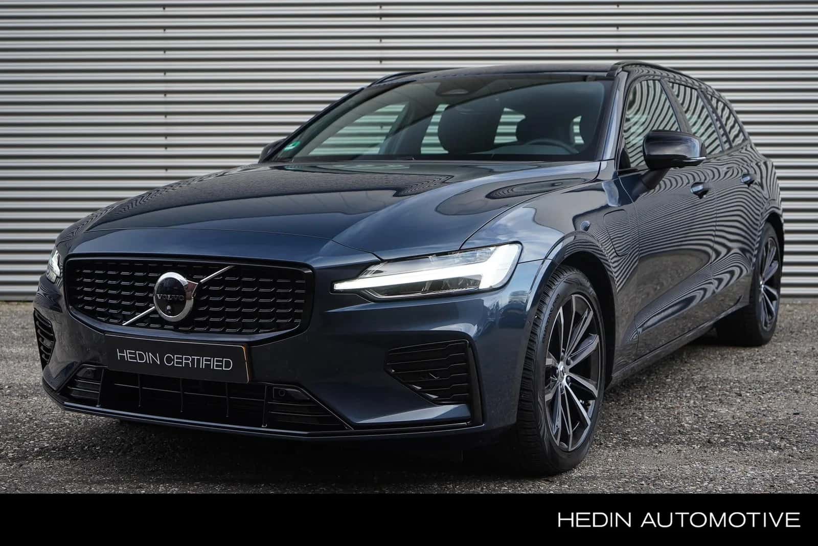 Volvo V60 (2025) — foto 1