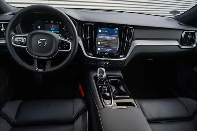Volvo V60 (2025) thumbnail 13