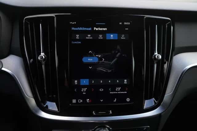 Volvo V60 (2025) thumbnail 24