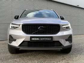 Volvo XC40 (2025) thumbnail 2