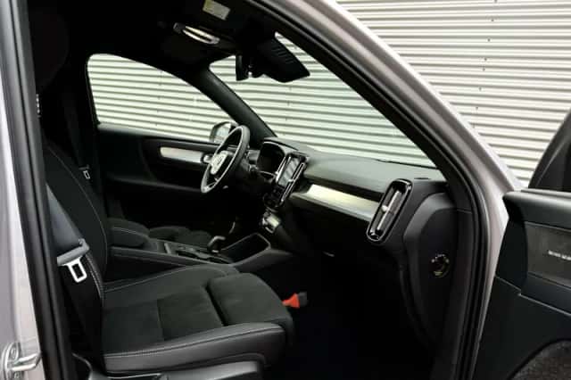 Volvo XC40 (2025) thumbnail 13