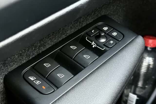Volvo XC40 (2025) thumbnail 23