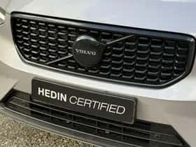 Volvo XC40 (2025) thumbnail 4