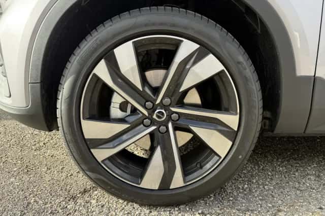 Volvo XC40 (2025) thumbnail 6