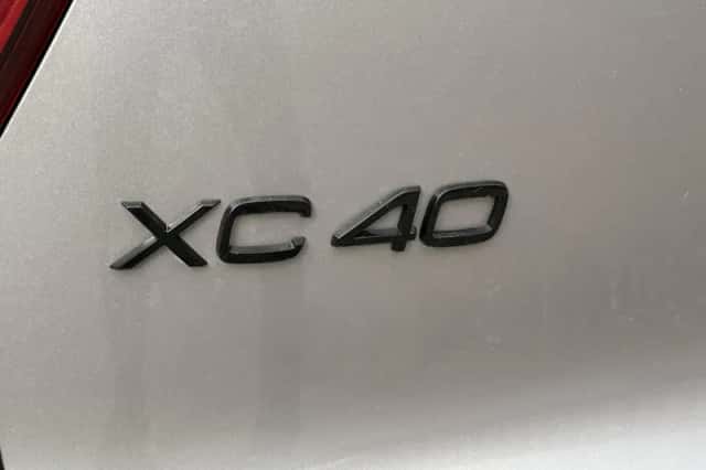Volvo XC40 (2025) thumbnail 9