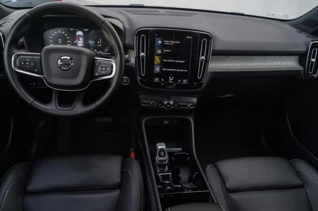 Volvo XC40 (2020) thumbnail 13