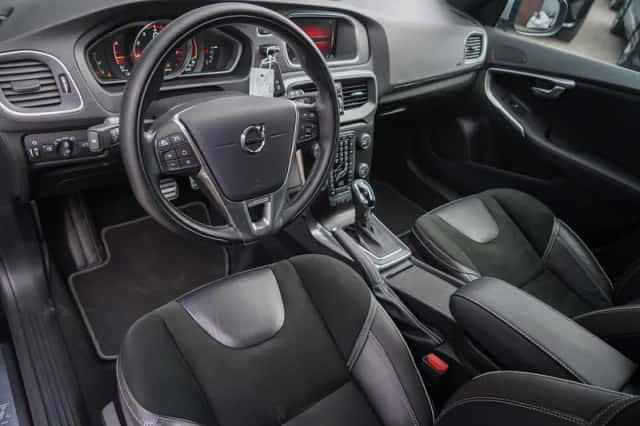 Volvo V40 (2020) thumbnail 11
