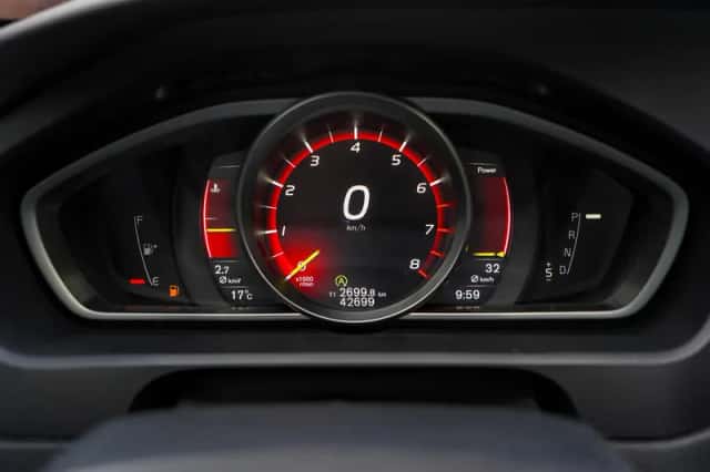 Volvo V40 (2020) thumbnail 17