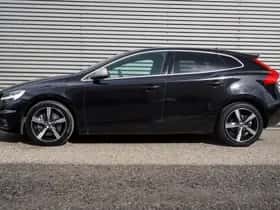 Volvo V40 (2020) thumbnail 3