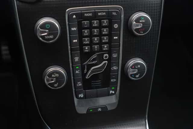 Volvo V40 (2020) thumbnail 25