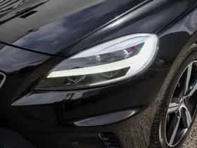 Volvo V40 (2020) thumbnail 4