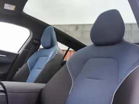 Volvo EX30 (2025) thumbnail 15