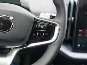 Volvo EX30 (2025) thumbnail 17