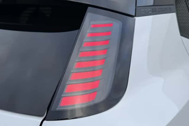 Volvo EX30 (2025) thumbnail 18