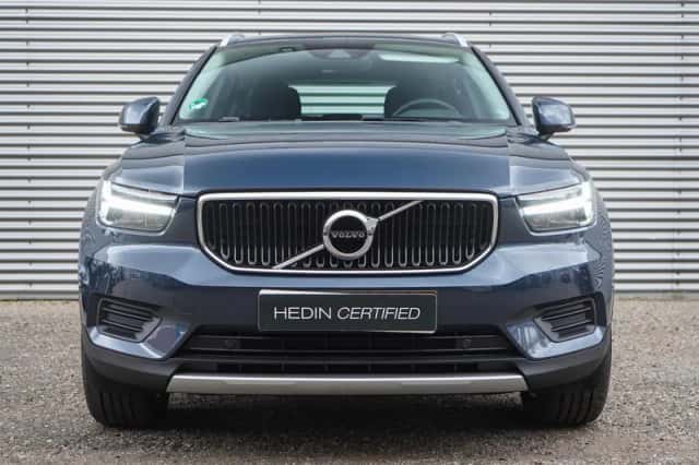 Volvo XC40 (2022) thumbnail 2