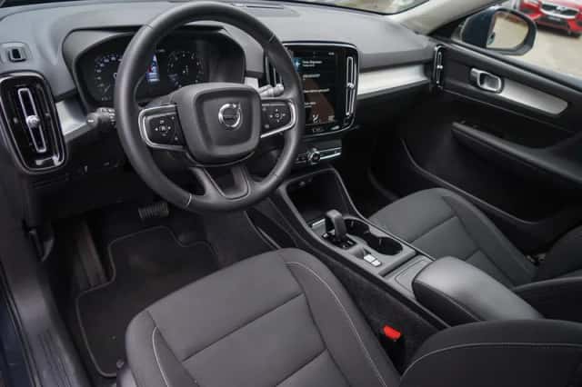 Volvo XC40 (2022) thumbnail 11