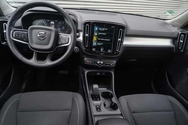 Volvo XC40 (2022) thumbnail 12