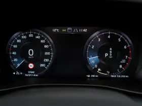 Volvo XC40 (2022) thumbnail 16