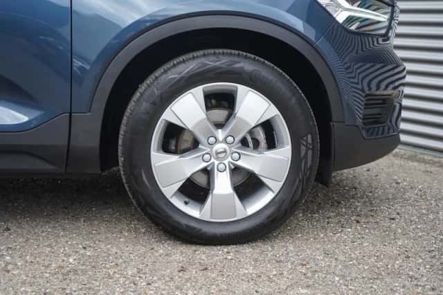 Volvo XC40 (2022) thumbnail 7