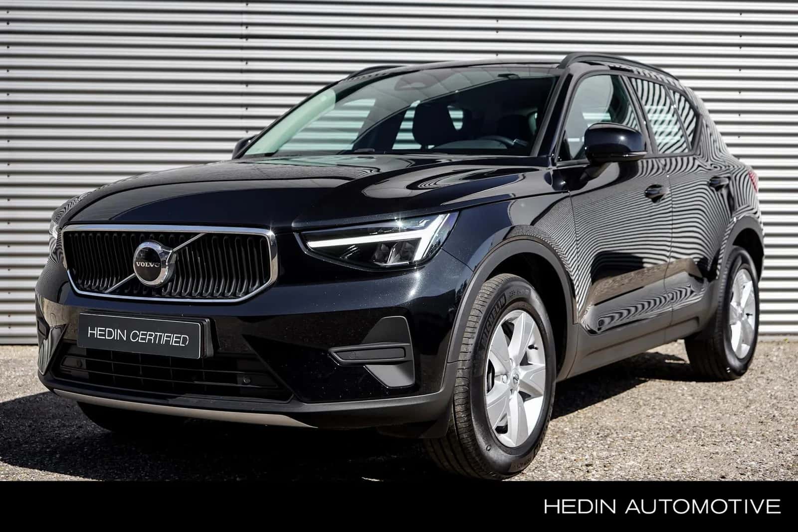 Volvo XC40 (2024) — foto 1