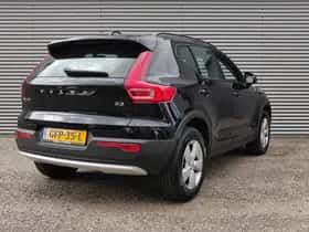 Volvo XC40 (2024) thumbnail 2