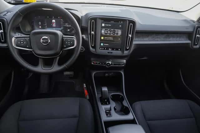 Volvo XC40 (2024) thumbnail 12