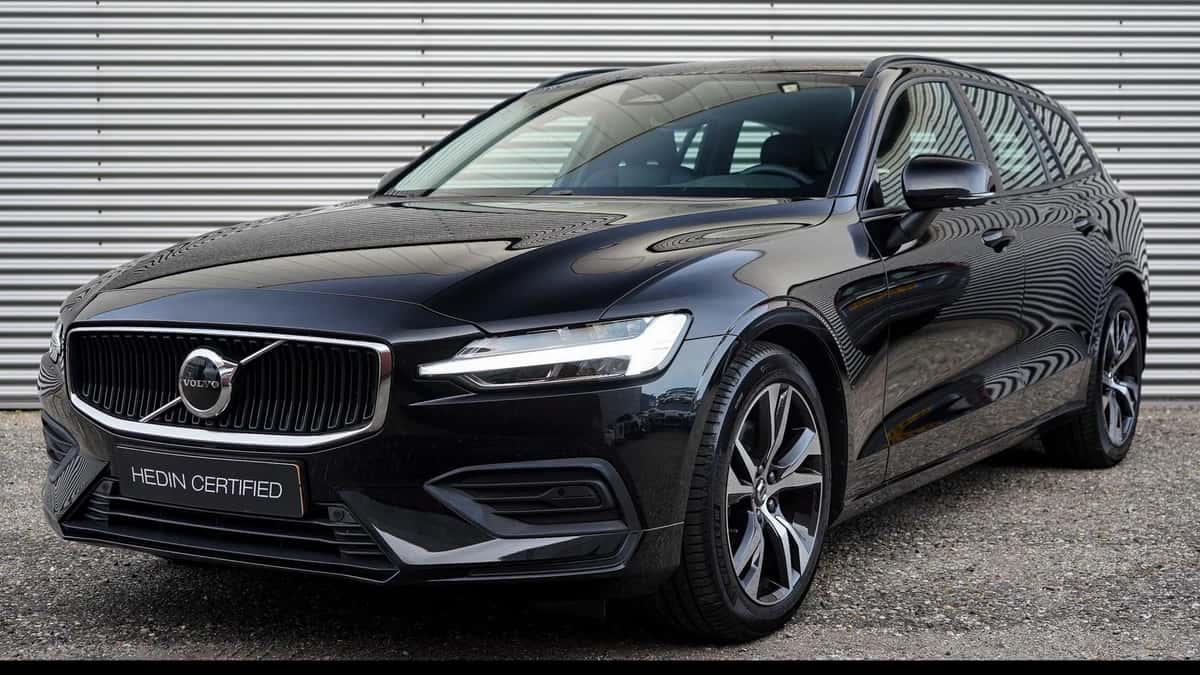Volvo V60 (2025) — foto 1