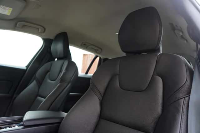 Volvo V60 (2025) thumbnail 15