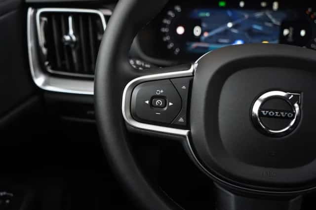 Volvo V60 (2025) thumbnail 17
