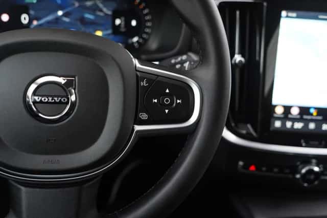 Volvo V60 (2025) thumbnail 18