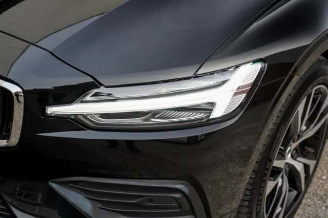 Volvo V60 (2025) thumbnail 4