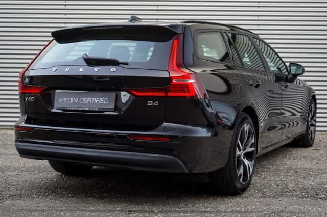 Volvo V60 (2025) thumbnail 6