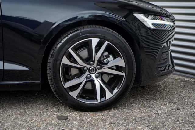 Volvo V60 (2025) thumbnail 7