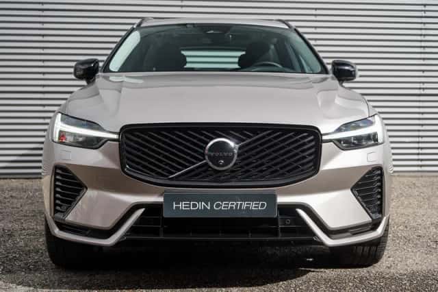 Volvo XC60 (2025) thumbnail 2