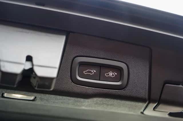Volvo XC60 (2025) thumbnail 11