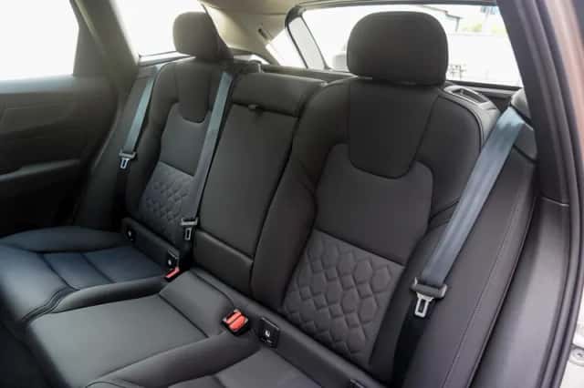 Volvo XC60 (2025) thumbnail 14