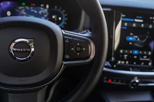 Volvo V60 (2022) thumbnail 19