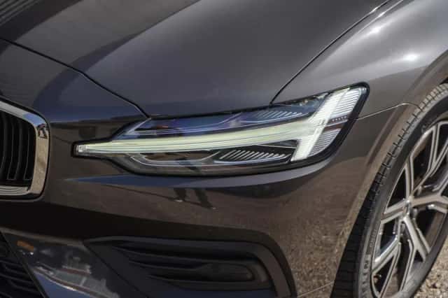 Volvo V60 (2022) thumbnail 4