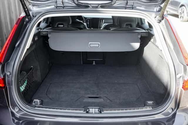 Volvo V60 (2022) thumbnail 10